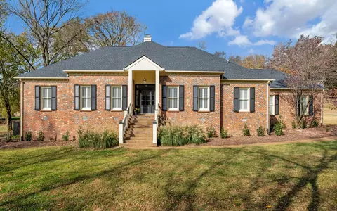 1162 Cross Creek Dr, Franklin, TN 37067