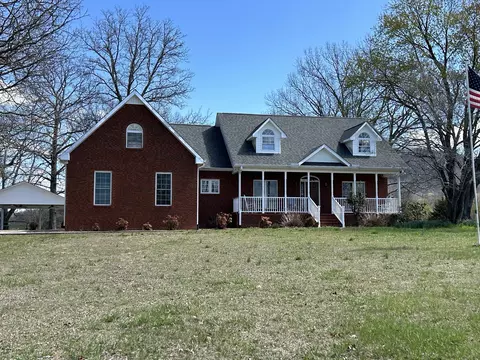 1621 Viola Rd SW, Mcminnville, TN 37110