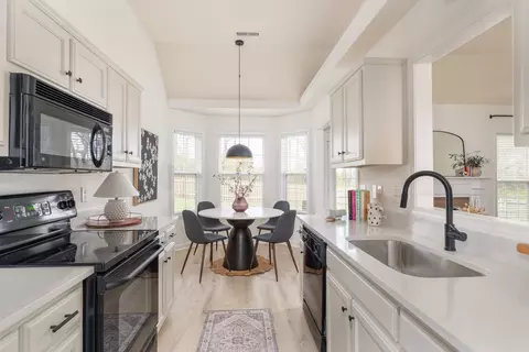 Kitchen - 1008 Persimmon Dr, Spring Hill, TN 37174 photo 1 of 5