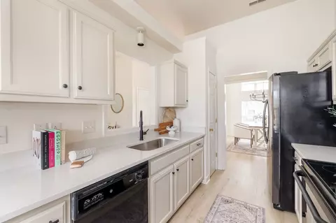 Kitchen - 1008 Persimmon Dr, Spring Hill, TN 37174 photo 3 of 5