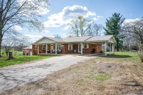 9780 Old Kentucky Rd, Sparta, TN 38583