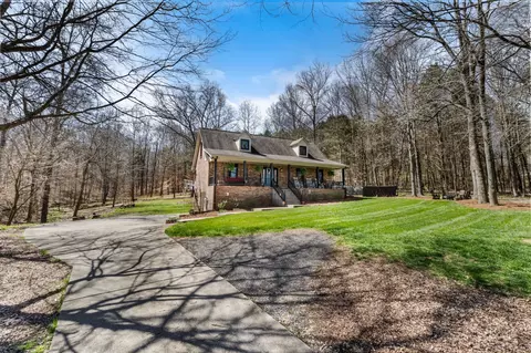 Exterior - 340 Batson Rd, Cunningham, TN 37052 photo 3 of 17