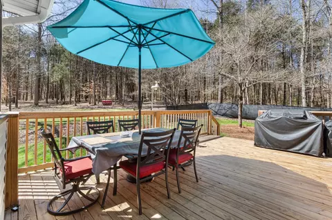 Exterior - 340 Batson Rd, Cunningham, TN 37052 photo 8 of 17