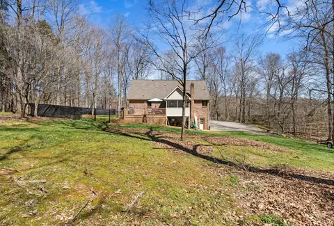 Exterior - 340 Batson Rd, Cunningham, TN 37052 photo 14 of 17