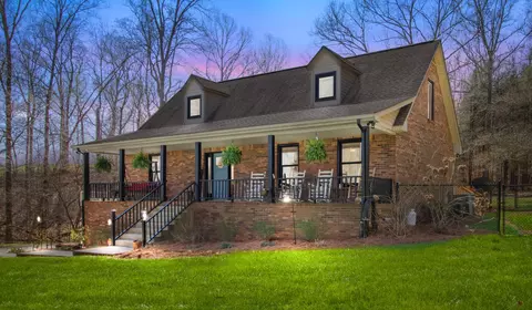 340 Batson Rd, Cunningham, TN 37052