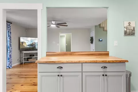 Kitchen - 340 Batson Rd, Cunningham, TN 37052 photo 5 of 5