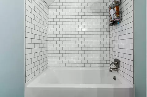 Bath - 340 Batson Rd, Cunningham, TN 37052 photo 5 of 5