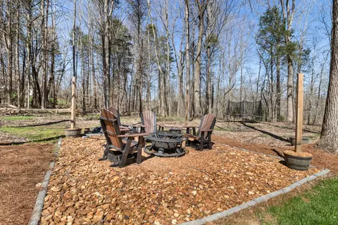 Exterior - 340 Batson Rd, Cunningham, TN 37052 photo 9 of 17