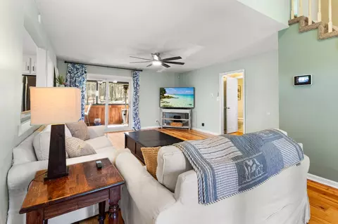 Living - 340 Batson Rd, Cunningham, TN 37052 photo 1 of 4