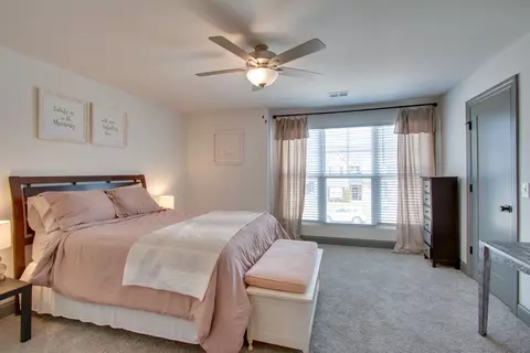Bedroom - 511 Mcchrystal Dr, Murfreesboro, TN 37129 photo 4 of 6