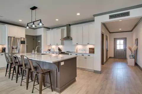 Entry Way - 511 Mcchrystal Dr, Murfreesboro, TN 37129 photo 4 of 6