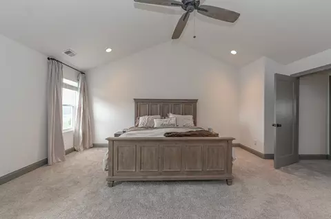 Bedroom - 511 Mcchrystal Dr, Murfreesboro, TN 37129 photo 2 of 6