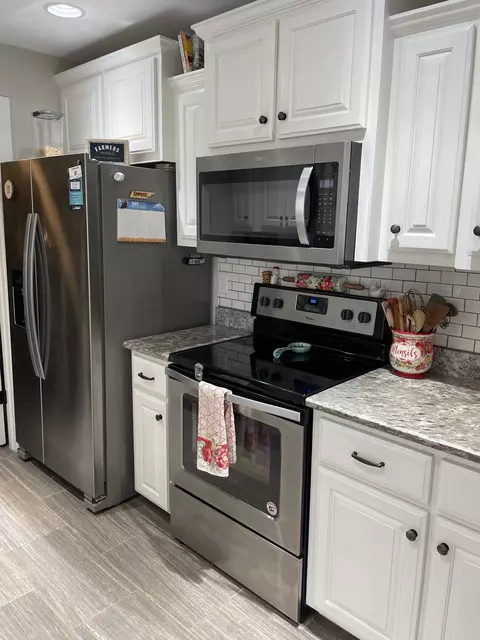 Kitchen - 3716 Baggett Rd, Springfield, TN 37172 photo 2 of 7