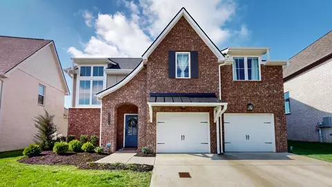 2006 Farm St, Mount Juliet, TN 37122