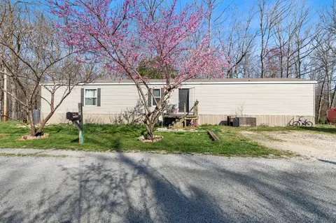 173 Lone Oak Ln, Camden, TN 38320