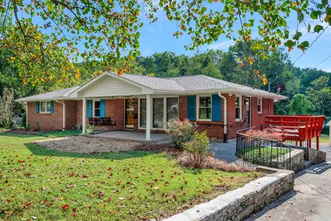 305 Kemper Dr S, Madison, TN 37115