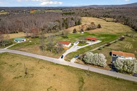 3745 Pollard Rd, Walling, TN 38587 photo 11