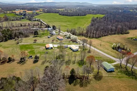 3745 Pollard Rd, Walling, TN 38587 photo 14