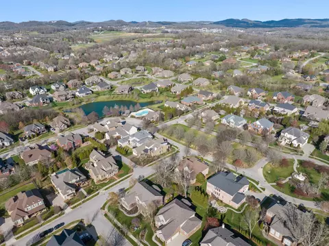 View/Area - 401 Malcolm Dr, Franklin, TN 37067 photo 3 of 11