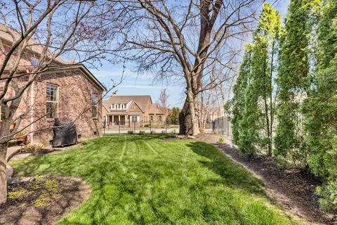 Exterior - 401 Malcolm Dr, Franklin, TN 37067 photo 8 of 14