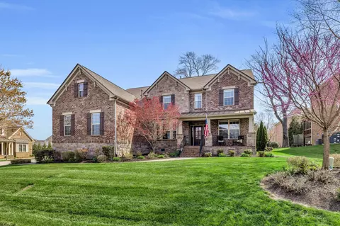 Exterior - 401 Malcolm Dr, Franklin, TN 37067 photo 2 of 14