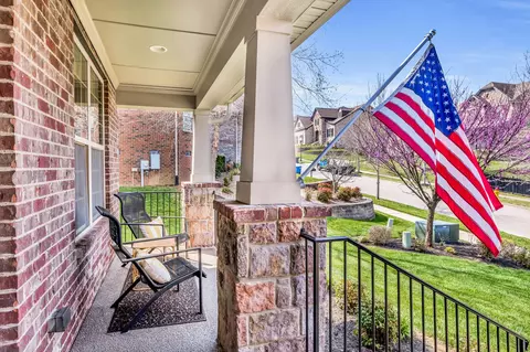 Exterior - 401 Malcolm Dr, Franklin, TN 37067 photo 4 of 14