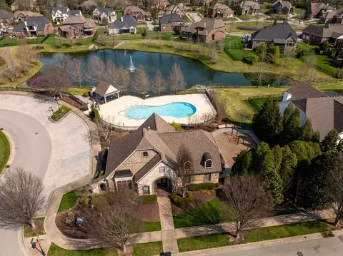 View/Area - 401 Malcolm Dr, Franklin, TN 37067 photo 8 of 11