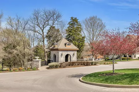 Exterior - 401 Malcolm Dr, Franklin, TN 37067 photo 12 of 14