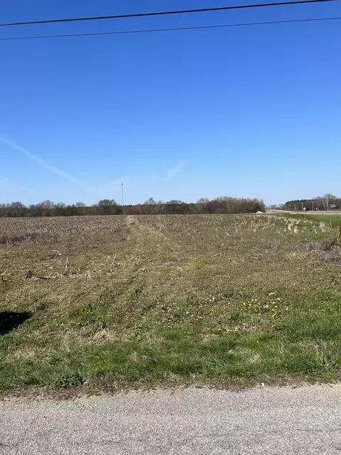 313 Robertson Rd W, Lawrenceburg, TN 38464