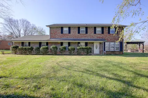 207 Slayden Cir, Clarksville, TN 37040