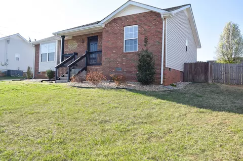 1314 Jared Ray Dr, Clarksville, TN 37042