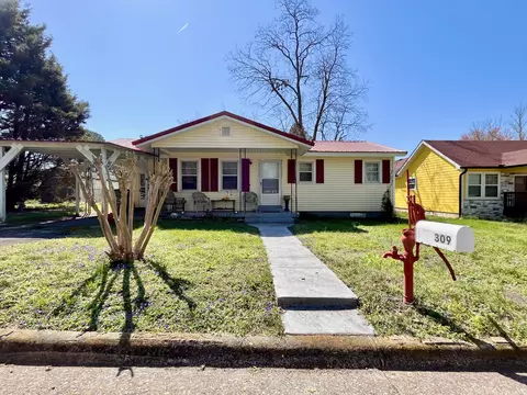 309 Simpson St, Lawrenceburg, TN 38464