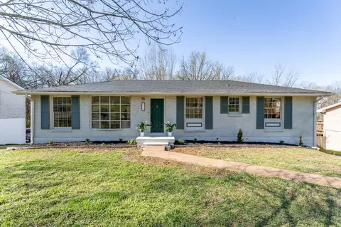 317 Bonnavue Dr, Hermitage, TN 37076