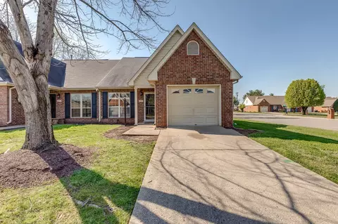 2233 River Rock Ct, Murfreesboro, TN 37128