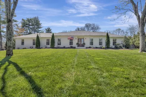 8129 Devens Dr, Brentwood, TN 37027