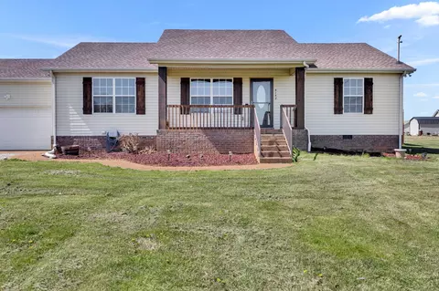 4142 Lunns Store Rd, Lewisburg, TN 37091
