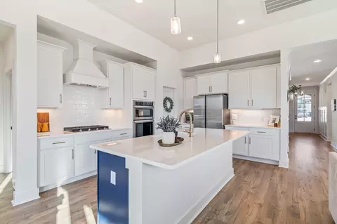 Kitchen - 4028 John Marsh Rd, Spring Hill, TN 37174 photo 2 of 7