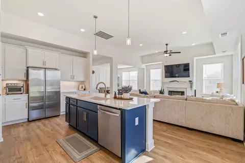 Kitchen - 4028 John Marsh Rd, Spring Hill, TN 37174 photo 3 of 7