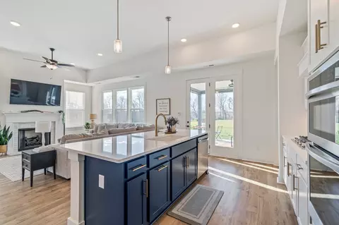 Kitchen - 4028 John Marsh Rd, Spring Hill, TN 37174 photo 5 of 7