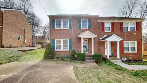 1018 Pleasant View Dr, Nashville, TN 37214