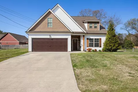 41 Melody Ln, Ringgold, GA 30736