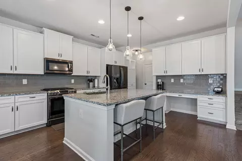 Kitchen - 944 Carnation Dr, Spring Hill, TN 37174 photo 1 of 3