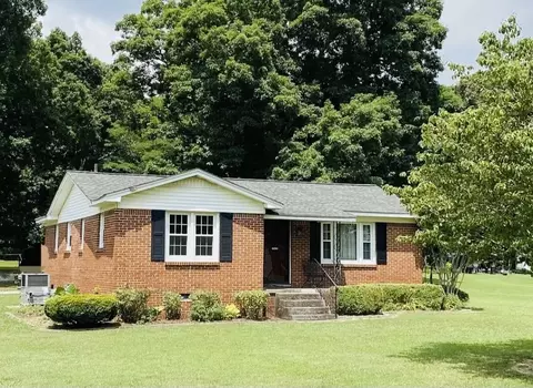 170 Howell Hill Rd, Fayetteville, TN 37334
