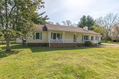 3212 Holiday Dr, Murfreesboro, TN 37129