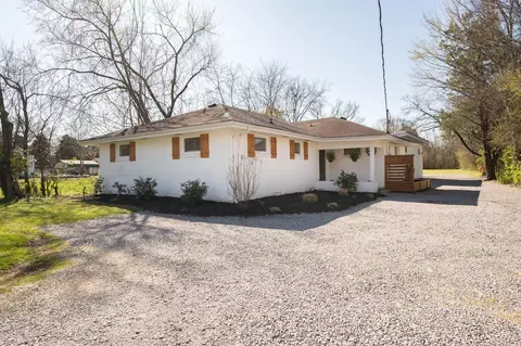 4002 Woodbury Pike, Murfreesboro, TN 37127