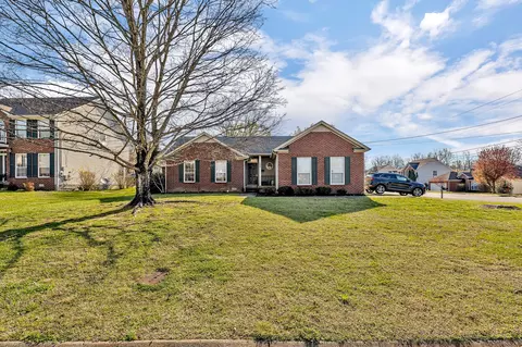 1000 Oak Ridge Ct, Antioch, TN 37013
