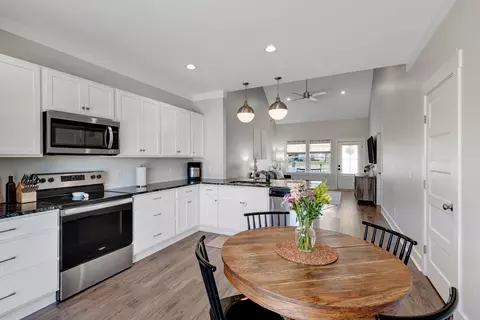 Kitchen - 202 Miller St, Dickson, TN 37055 photo 4 of 4