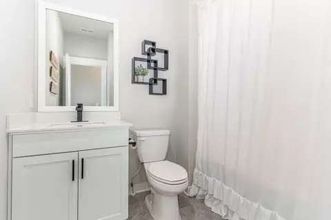Bath - 493 Irwin Way, Spring Hill, TN 37174 photo 3 of 3