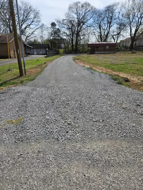 8631 Wayne St, Murfreesboro, TN 37129 photo 2