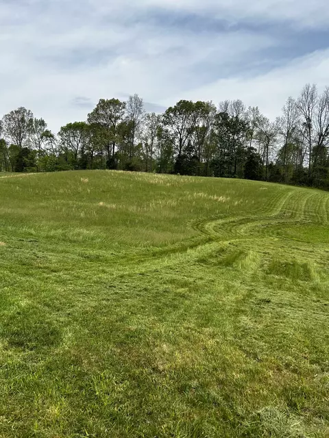 253 Parker Rd, Portland, TN 37148